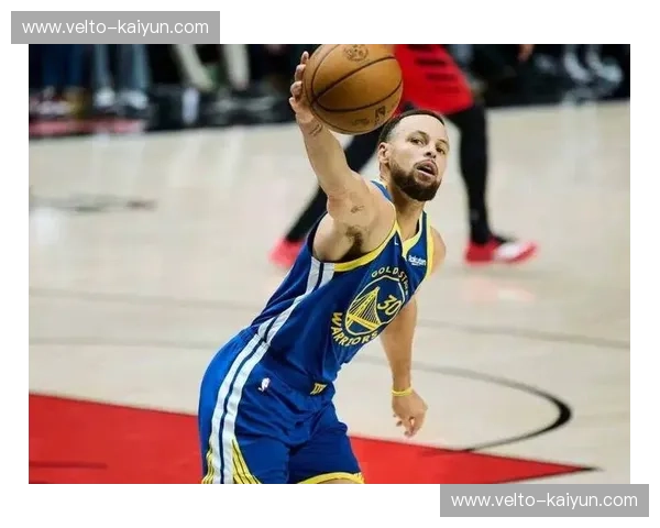 巅峰对决：勇士vs篮网直播，库里的三分雨能否浇灭布鲁克林的逆袭之火？